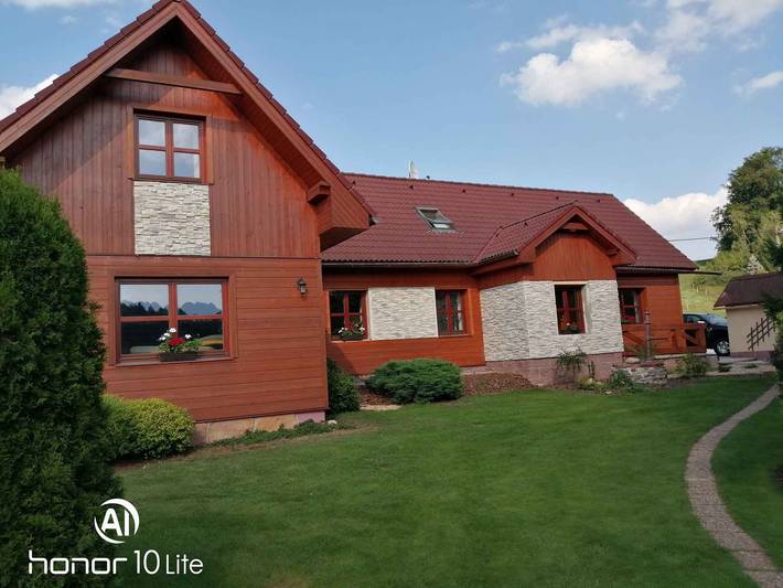 Ferienhaus mit Außenpool und Spielplatz  in Horní Olešnice, Region Trautenau