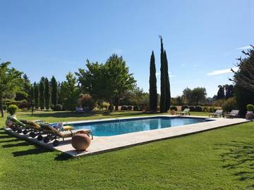 Chambre d’hôte pour 2 personnes, avec jardin et piscine à Robion