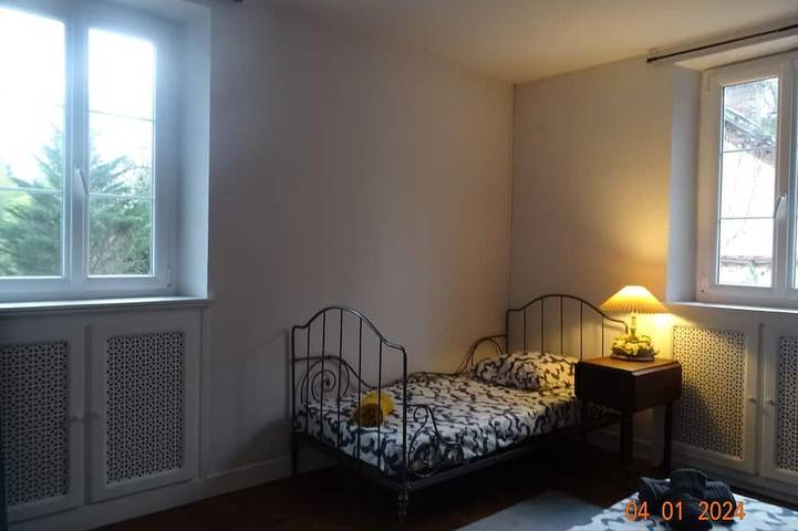 Gîte pour 5 personnes, avec terrasse et jardin, animaux acceptés à Treuzy-Levelay - 3