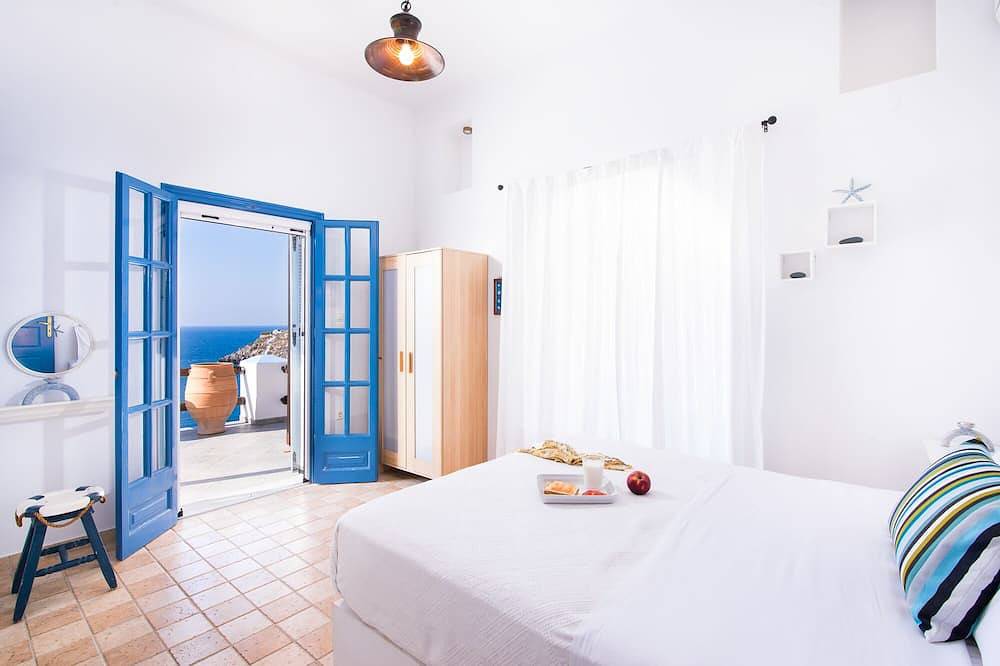 Luxury Waterfront Vacation Villa in Kalymnos, Greece with Private Pool in Kalymnos