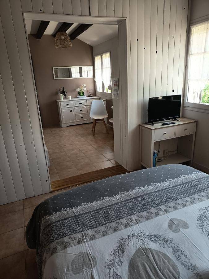 Chambre d’hôte pour 2 personnes, avec jardin et vue dans Yonne - 2