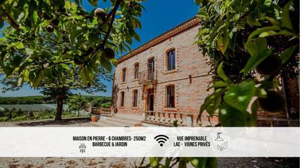 Location de vacances pour 12 personnes, avec vue et jardin, animaux acceptés à Cazes-Mondenard