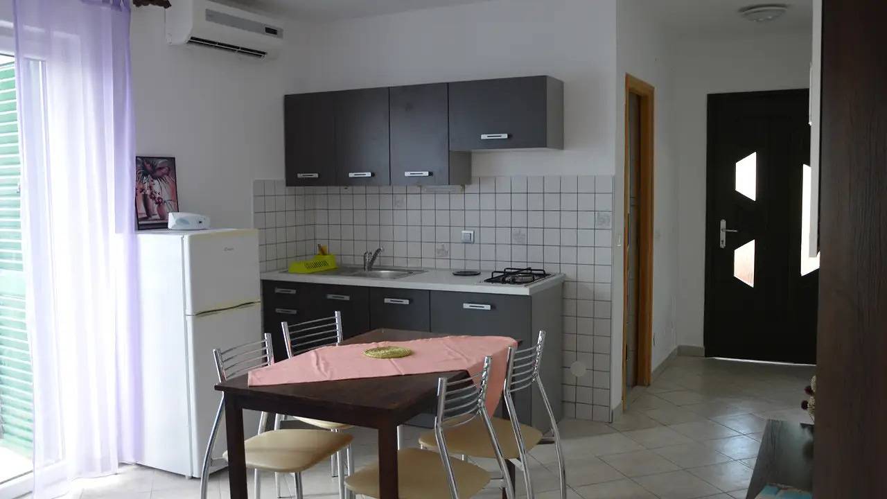 Ganze Ferienwohnung, Ferienwohnung für 3 Personen (32 m²) in Stara Novalja in Stara Novalja, Pag
