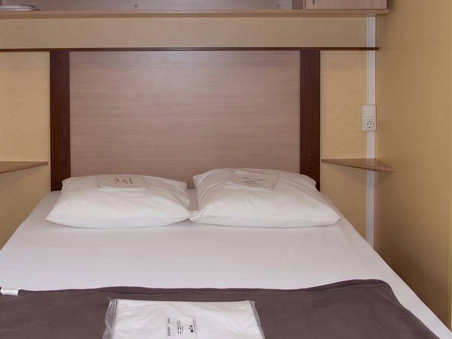 Village des Bons-Hommes au Pré Cathare - Mobilhome 6 personnes - 2 chambres - 2 Sdb in Lavelanet, Ariège