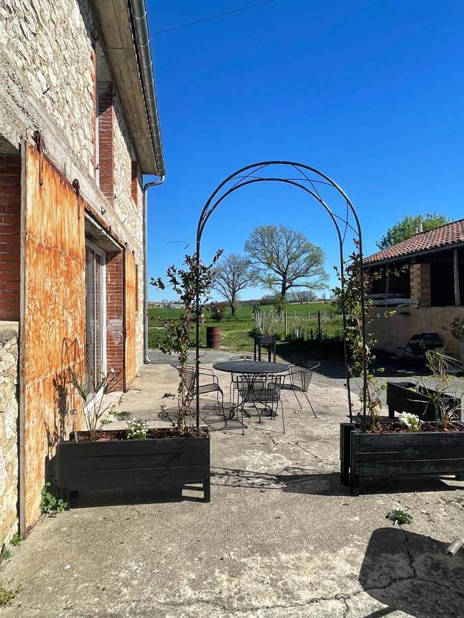 Appartement de vacances pour 2 personnes, avec jardin ainsi que vue sur le lac et vue