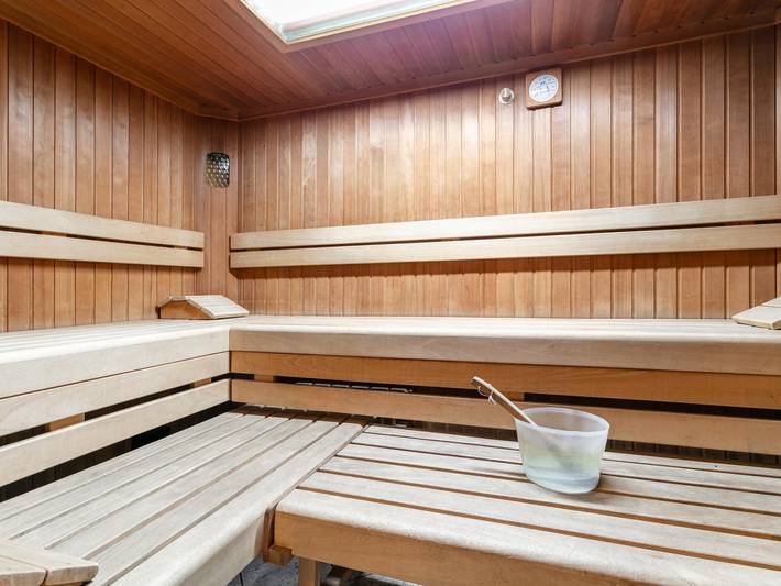 Ferienwohnung für 8 Personen, mit Balkon und Garten sowie Sauna in Huben - 2