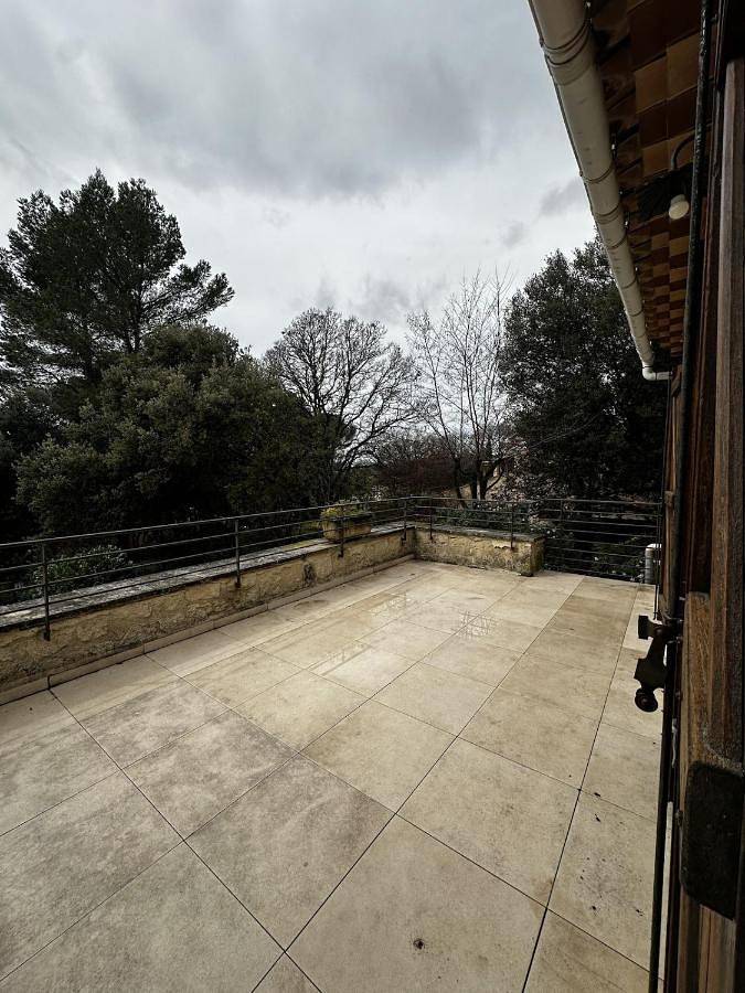 Appartement entier, One-Bedroom Apartment in La Tour-d'Aigues, Parc naturel régional du Luberon