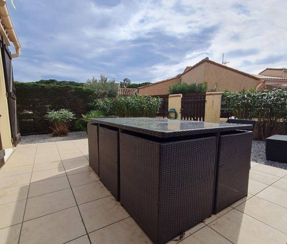 🏡 Charmante villa avec jardin - 2 pas de la plage ! 🌊 in Saint-Cyprien-Plage, Saint-Cyprien
