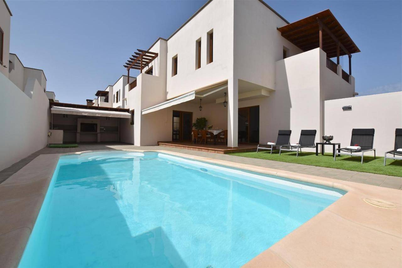 Villa in Costa Teguise, Teguise