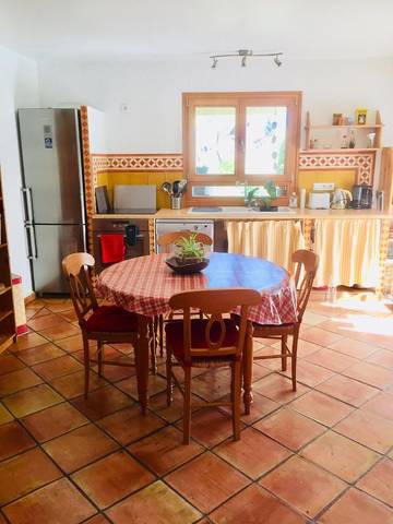 Gîte pour 4 personnes, avec vue ainsi que terrasse et jardin à Saint-Martin-Vésubie