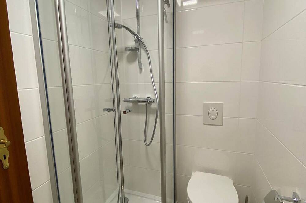 Ganze Wohnung, Gästehaus Scholly - Appartement/Fewo, Dusche, Wc, 1 Schlafraum in Saarlouis, Mosel-Saar