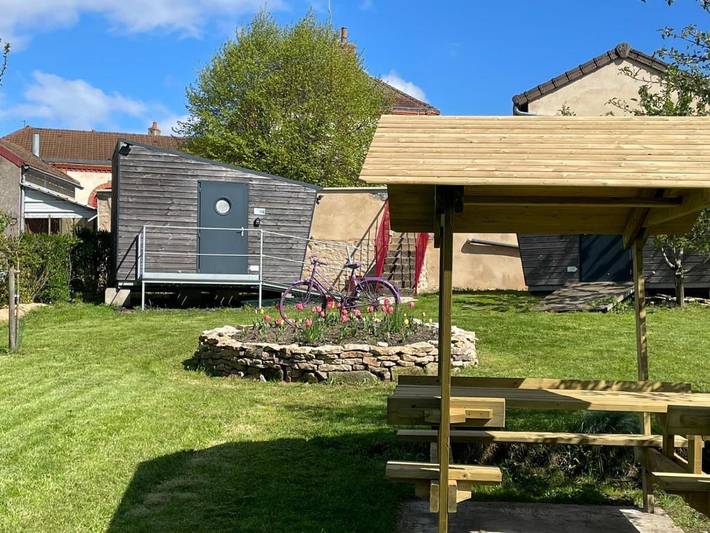 Location de vacances pour 3 personnes, avec jardin, animaux acceptés à Saint-Bérain-sur-Dheune