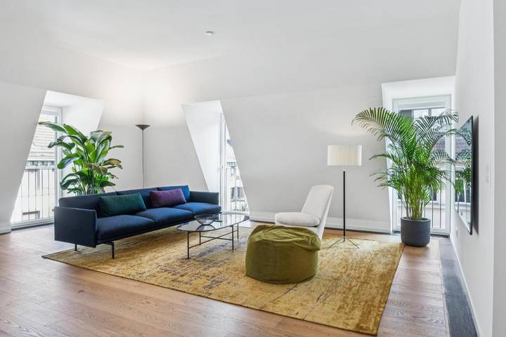 Ferienwohnung für 6 Personen, mit Ausblick und Balkon in Zürich
