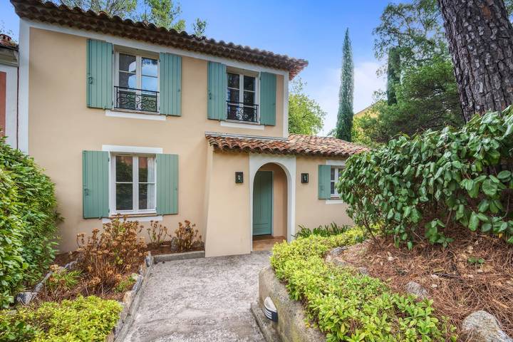 Villa für 8 Personen, mit Garten und Pool sowie Terrasse, mit Haustier in Grimaud - 2