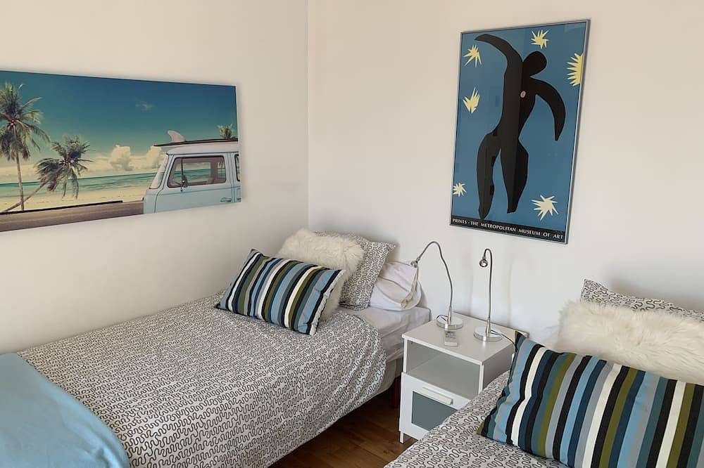 Lovely 3 bdr villa w aircon & wi-fi, private saltwater pool, 400m to beach in Alcúdia, North Majorca