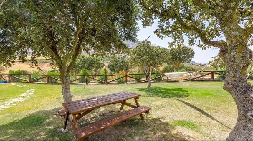 Chalet para 16 personas, con jardín además de jacuzzi y piscina en Antequera - 4