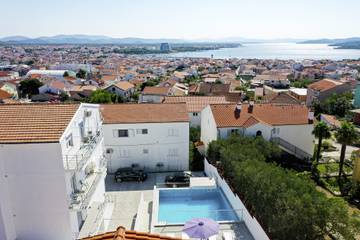 Vakantiewoning voor 6 Personen in Vodice, Šibenik-Knin, Afbeelding 3