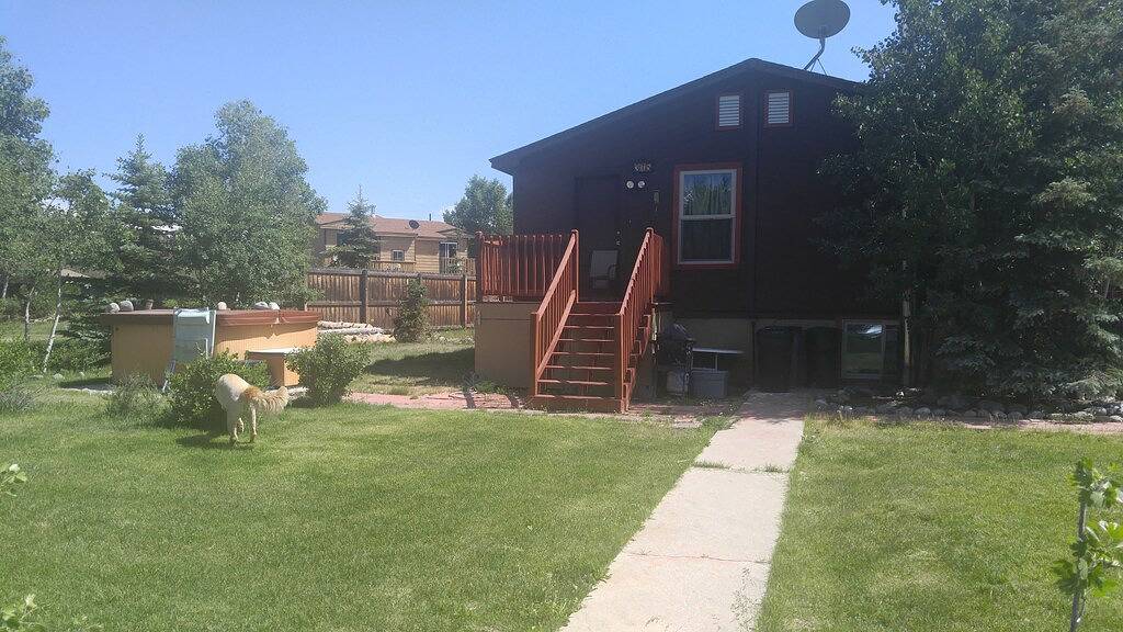Ganze Wohnung, Zwei Schlafzimmer mit neuem Whirlpool, Garten und in der Nähe des Erholungszentrums in Silverthorne, Arapaho and Roosevelt National Forests