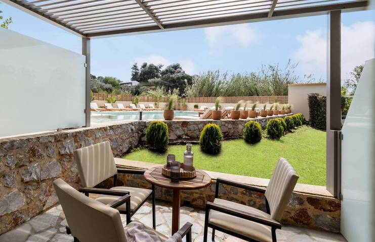 Hôtel pour 2 personnes, avec Balcon et Terrasse ainsi que Jardin et Piscine