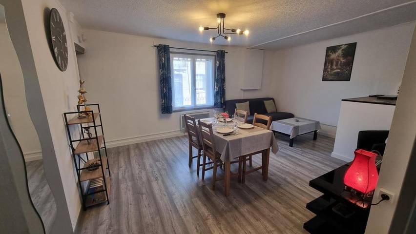 Gîte pour 4 personnes, avec balcon à Rethel - 2