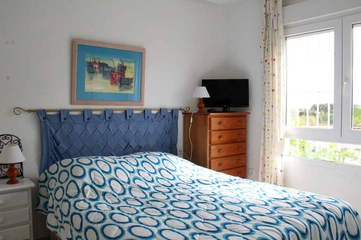 Ganze Wohnung, Perfect 2 Bed 2 Bath Apt In Villamartin Plaza, Pool, Golf and More! in Brisas y Golf, Orihuela