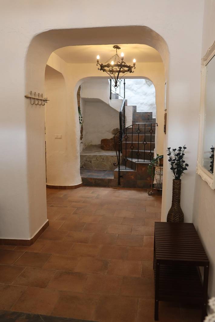 Spacious 4-Bed House in Algodonales, Pueblos Blancos