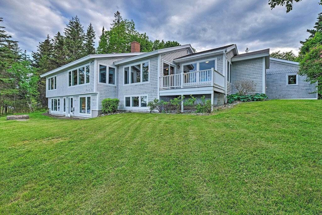 Lovely Waterfront Owls Head Home w/ Own Beach in Knox County (Maine)