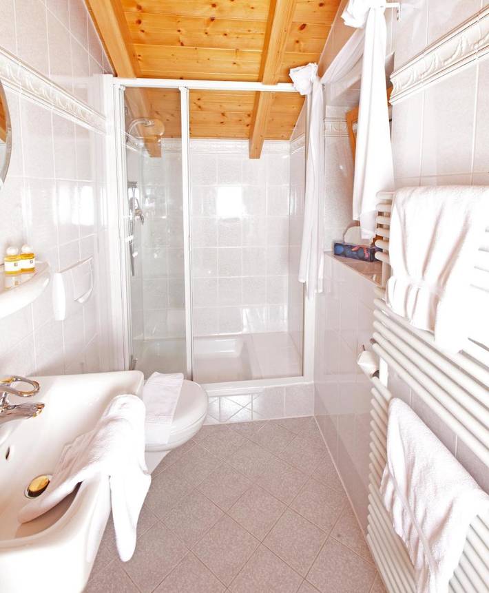 Ferienhaus für 2 Personen, mit Ausblick und Garten sowie Seeblick, mit Haustier in Königswinkel - 2