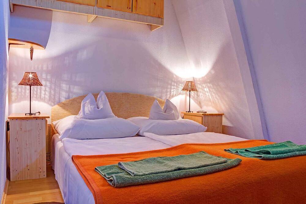 Ganze Wohnung, Ferienwohnung mit Sauna, Whirpool, Garten und Spielplatz in Heviz, Balaton Region