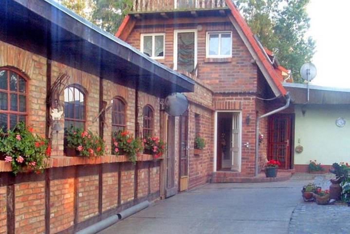 Ferienwohnung für 2 Personen, mit Terrasse und Garten in Prohn