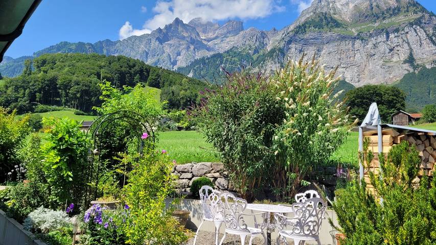 Zimmer Vreneli in Mitlödi, Glarus Süd