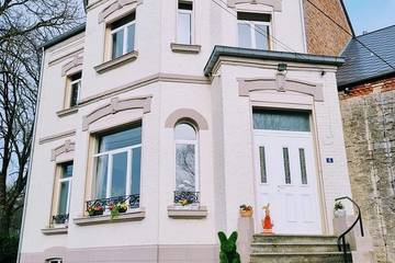 Gîte pour 9 personnes, avec jardin, animaux acceptés à Baives