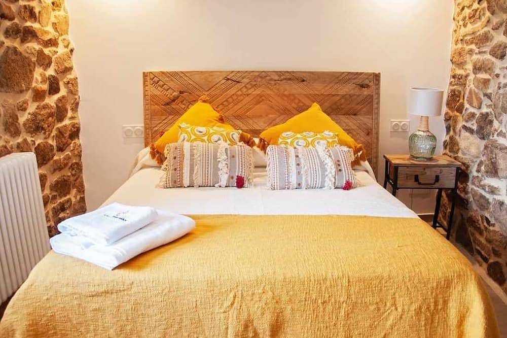 Entire apartment, O Forno - Ferrador House (Ribeira Sacra) in Sober, Ribeira Sacra