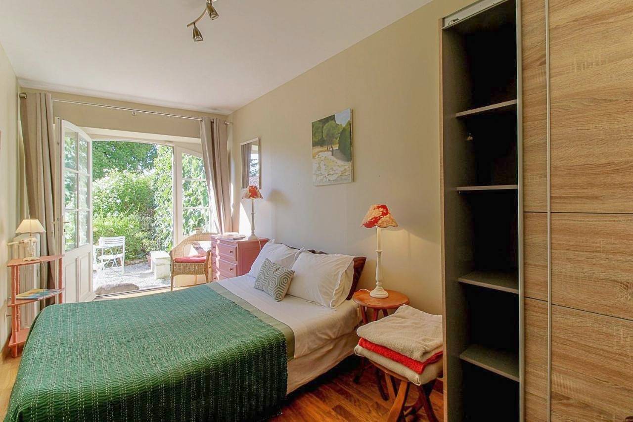 Two-Bedroom Suite in La Jarrie, Région de La Rochelle