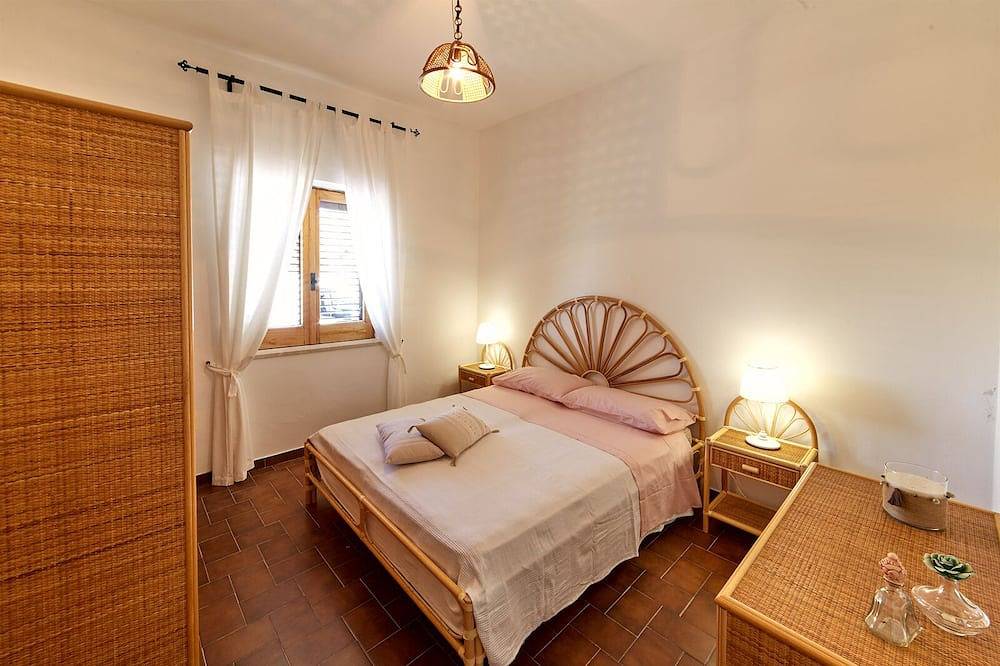 Capo Grillo Cottage avec terrasse panoramique in Vulcano