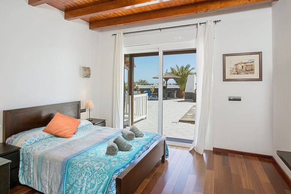 Villa pipa in Puerto Calero, Yaiza
