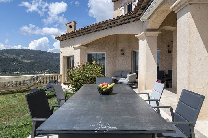 Gîte pour 12 personnes, avec piscine à La Roquette-sur-Siagne - 3