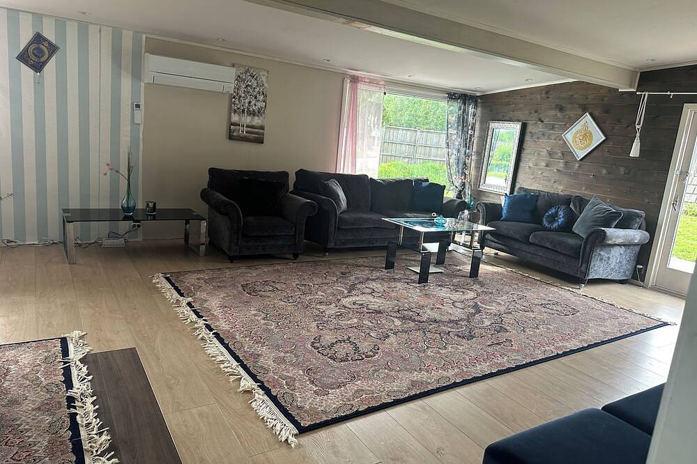 Charming 1-bedroom house with Wifi, Ac in lovely Ridabu Hamar in Hamar