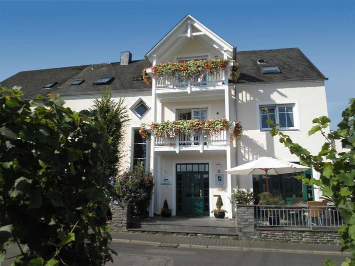 Ferienwohnung für 2 Personen, mit Garten und Terrasse, kinderfreundlich an der Mosel