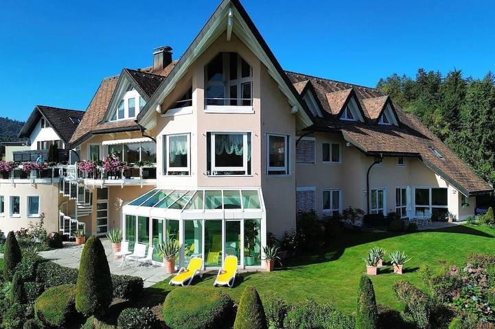 Ferienhaus für 5 Personen, mit Balkon und Sauna sowie Whirlpool in Schluchsee