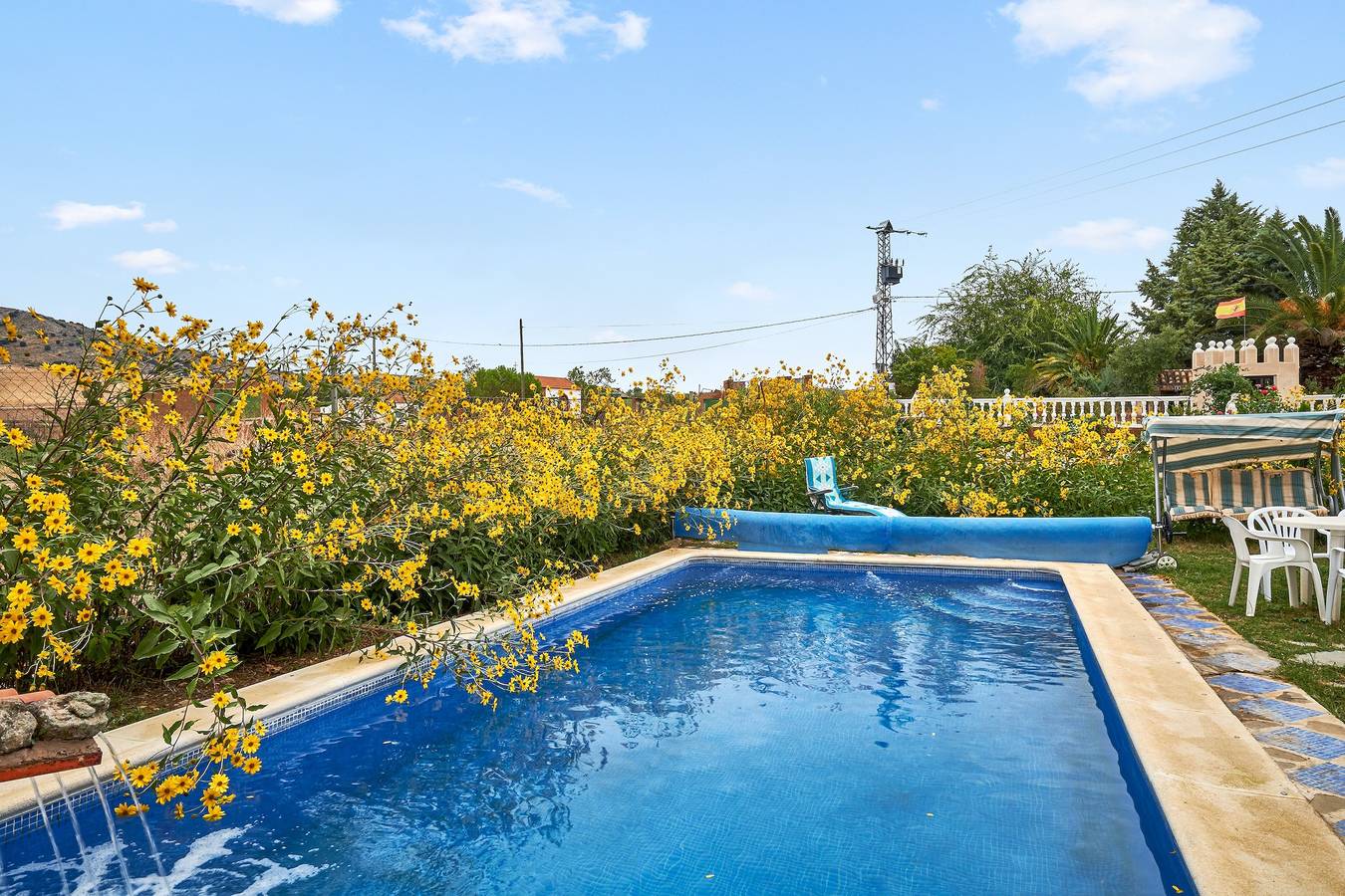 Amplia villa con piscina en Porzuna - 90 m² y vista a la montaña in Porzuna, Provincia de Ciudad Real