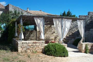 Gîte pour 6 personnes, avec piscine ainsi que jardin et terrasse, animaux acceptés à Le Garn