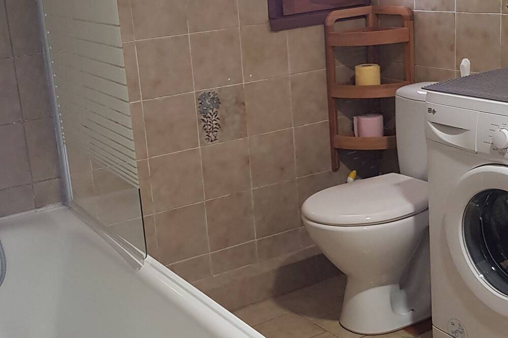 Appartement entier, Maison d'hotes - haut in Monte, Arrondissement de Corte