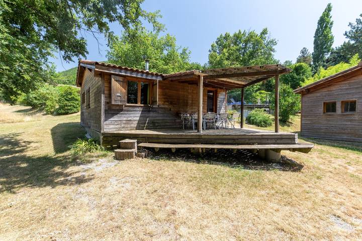 Chalet pour 8 personnes, avec balcon en Ardèche - 2
