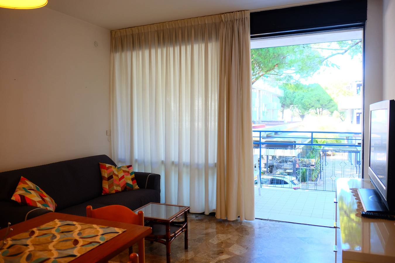 Apartamento entero, Apartamento 'Ellidor 01' con terraza privada y aire acondicionado in Lido di Jesolo, Jesolo