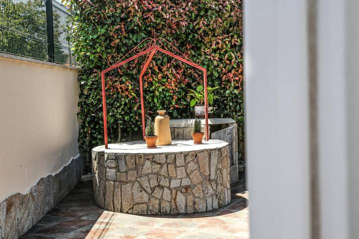 Location de vacances pour 7 personnes, avec jardin ainsi que vue et piscine à Tomiño