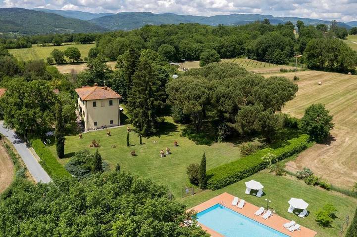 Casa vacanza per 12 persone, con terrazza e giardino nonché piscina - 1