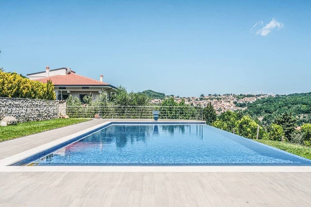 Appartement entier, Villa in the Vineyard - Garden Retreat in San Mango sul Calore, Province d'Avellino