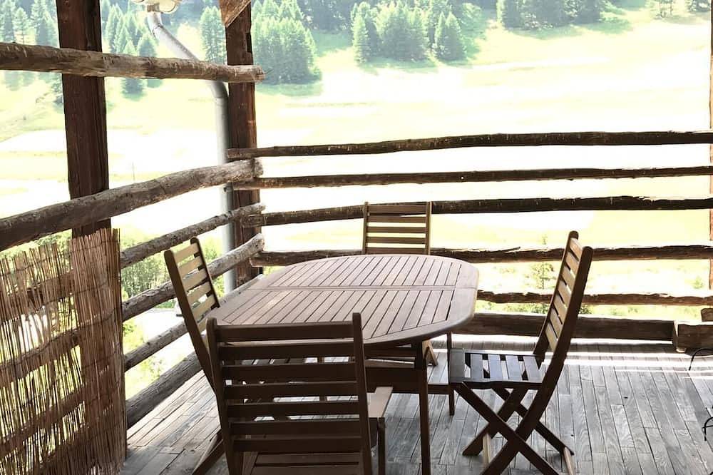 Entire apartment, Nice little T3 and its incredible sunny balcony in Saint-Véran, Queyras