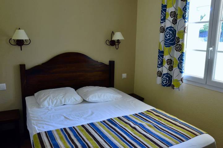 Gîte pour 4 personnes, avec terrasse et jacuzzi ainsi que jardin et piscine dans Argentat-sur-Dordogne - 2